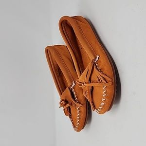 Minnetonka Orange Suede Women's Moccasins Size 7